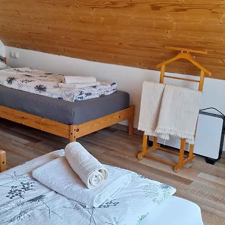 In - Velence-see 43968 *