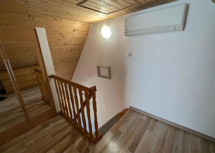 In - Velence-see 43968 *